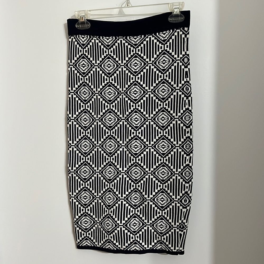 Midi skirt in excellent condition